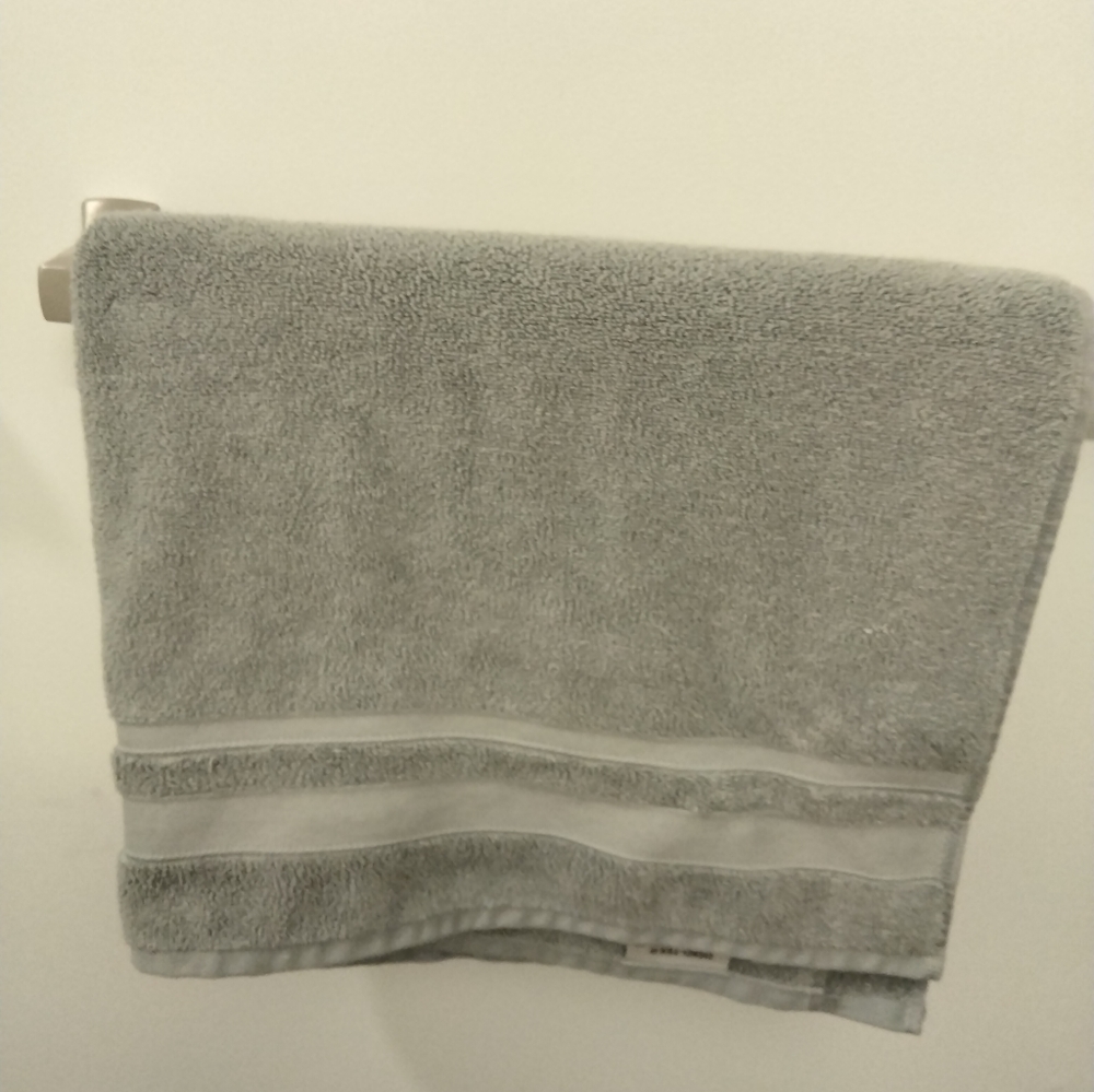 Bath towel